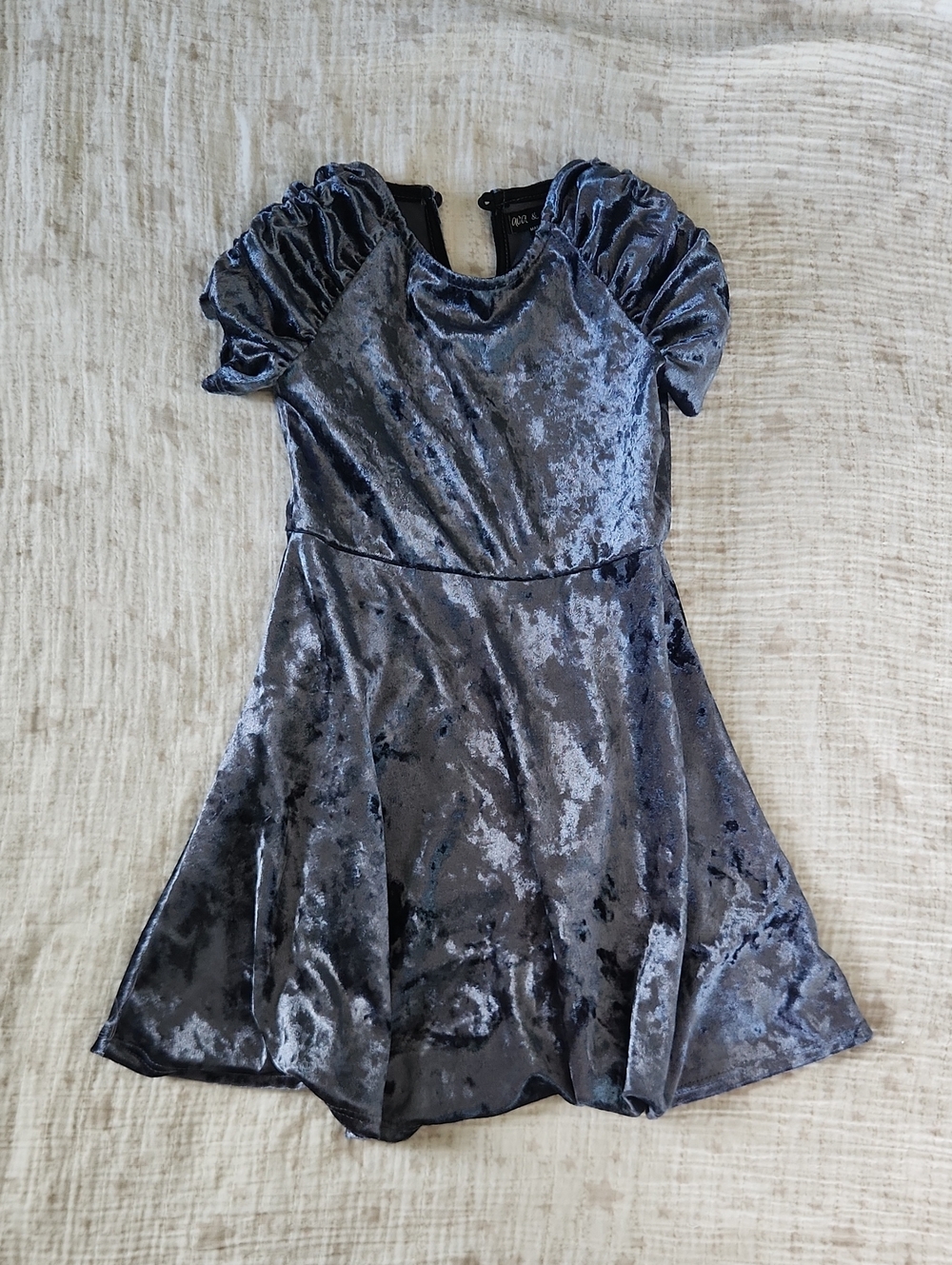 Ava And Yelly Size 5 Velvet Dress